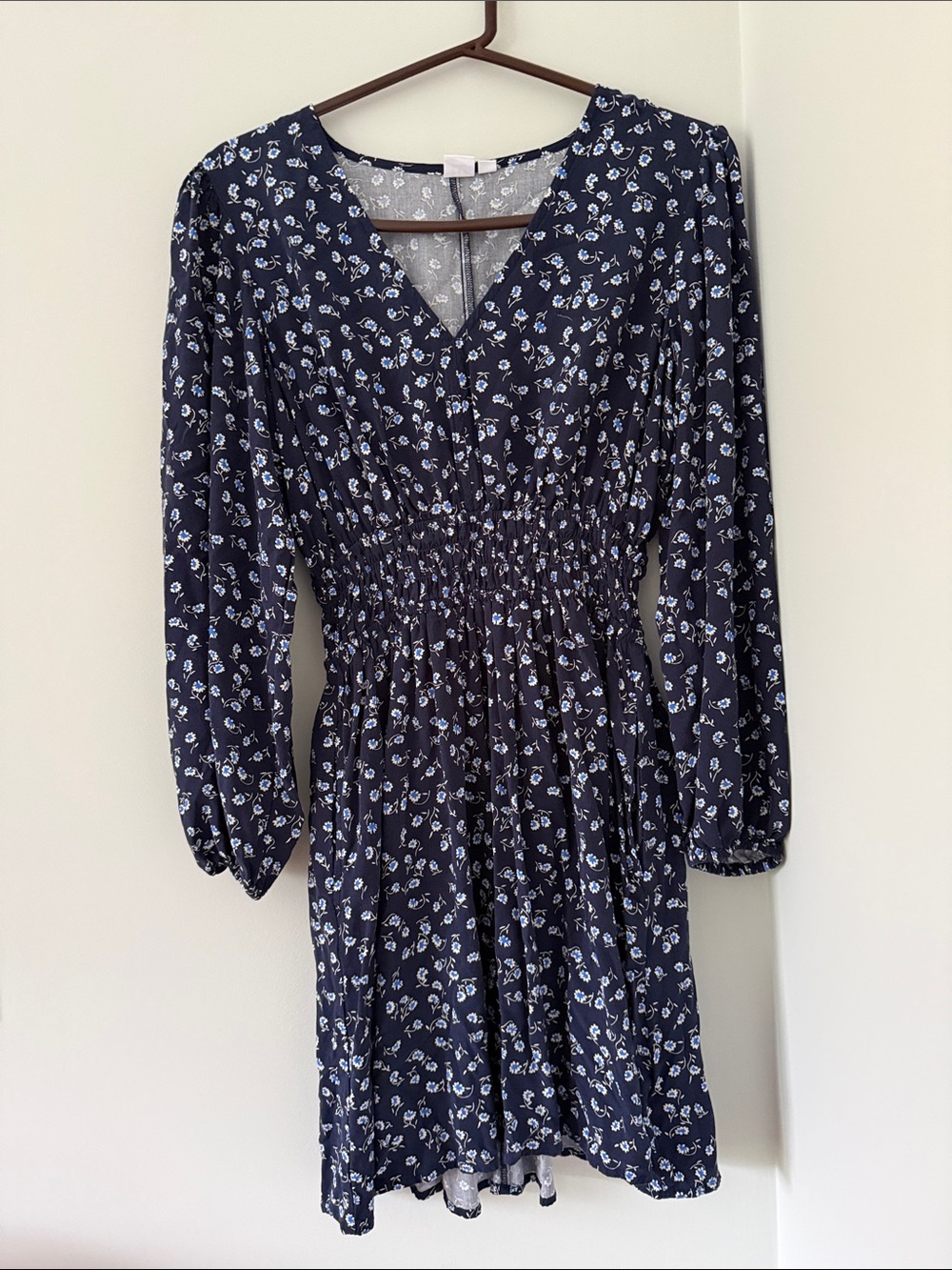 GAP Navy Floral Long-Sleeve V-Neck Smocked Waist Dress size Medium